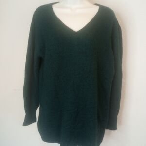 Fine Colection Designe In Paris 100%CashmereWomen's V-Neck Sweater - Dark Green